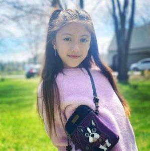 Meet your Posher, Charlotte